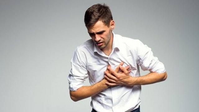 Olyan, mint az infarktus – az angina elmúlik, de ki kell vizsgálni