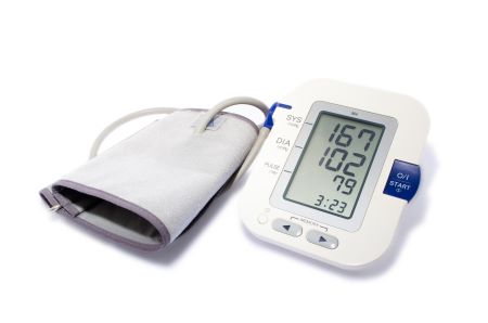 A magas vérnyomás gyógyszerrel és életmóddal is csökkenhető.